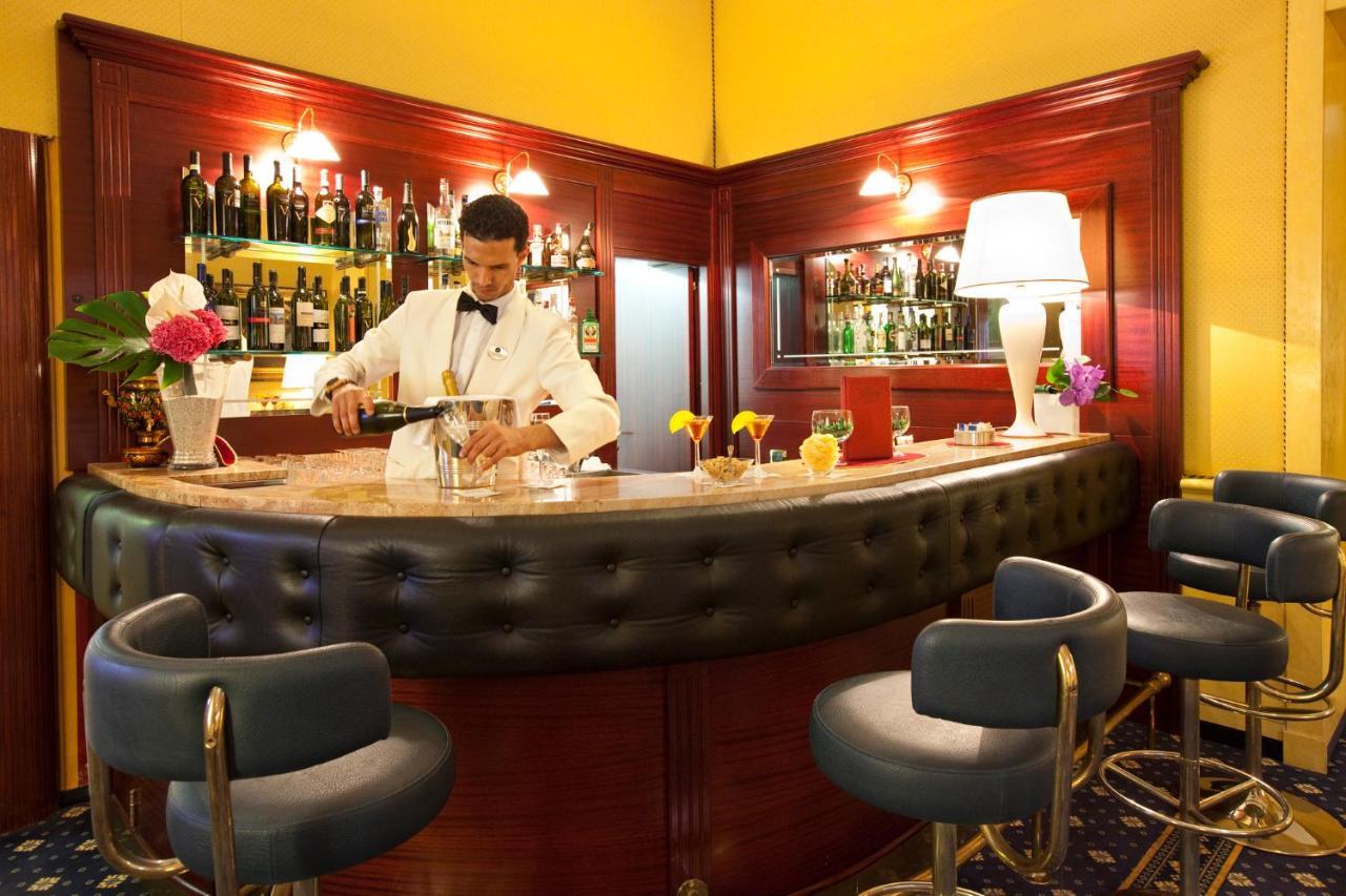 Mondial Hotel 4*