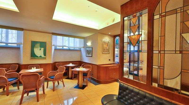 Hotel Mondial 4*
