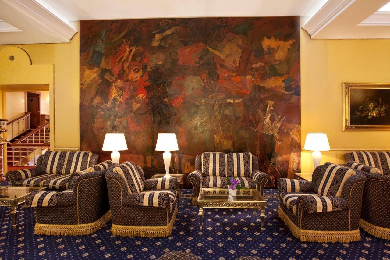Hotel Mondial